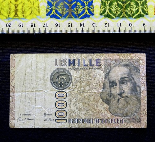 Italy banknote - ,,